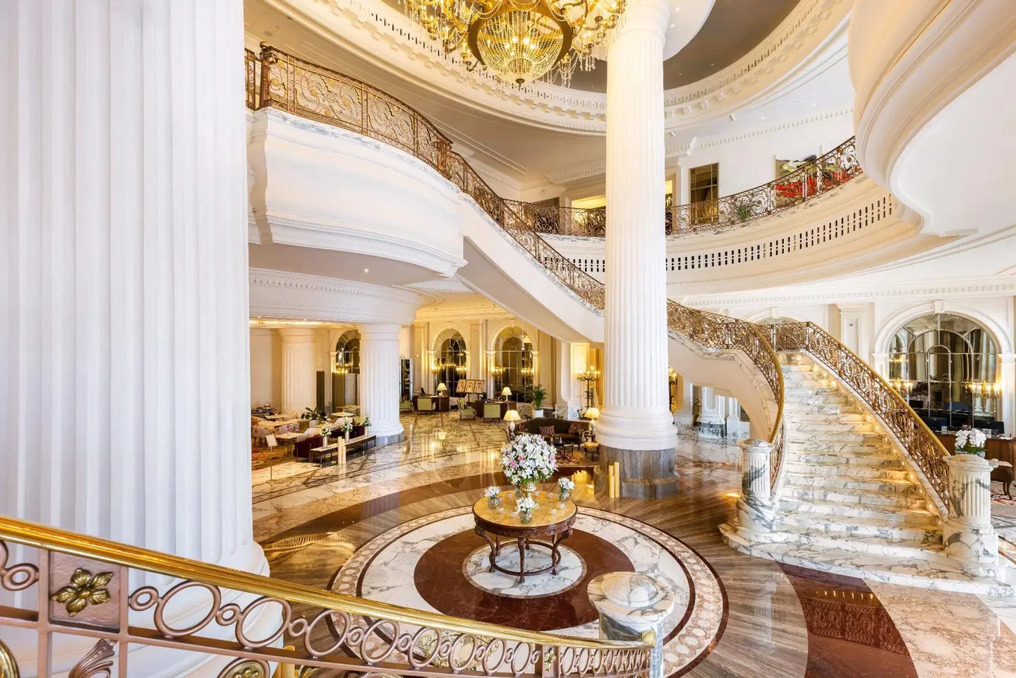 Al Habtoor Palace - Preferred Hotels & Resorts LOUNGE_LOBBY