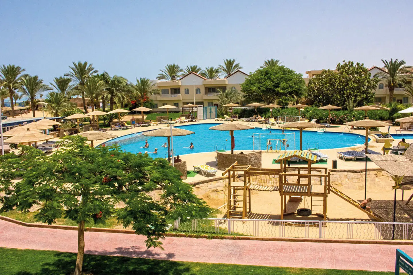 Golden Beach Resort OUTDOOR_POOL