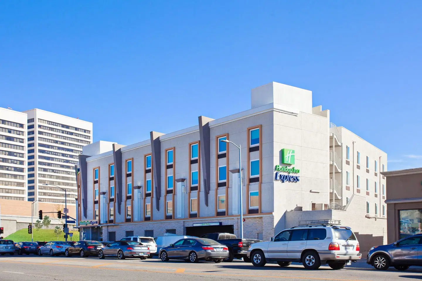 Holiday Inn Express West Los Angeles-Santa Monica by IHG EXTERIOR