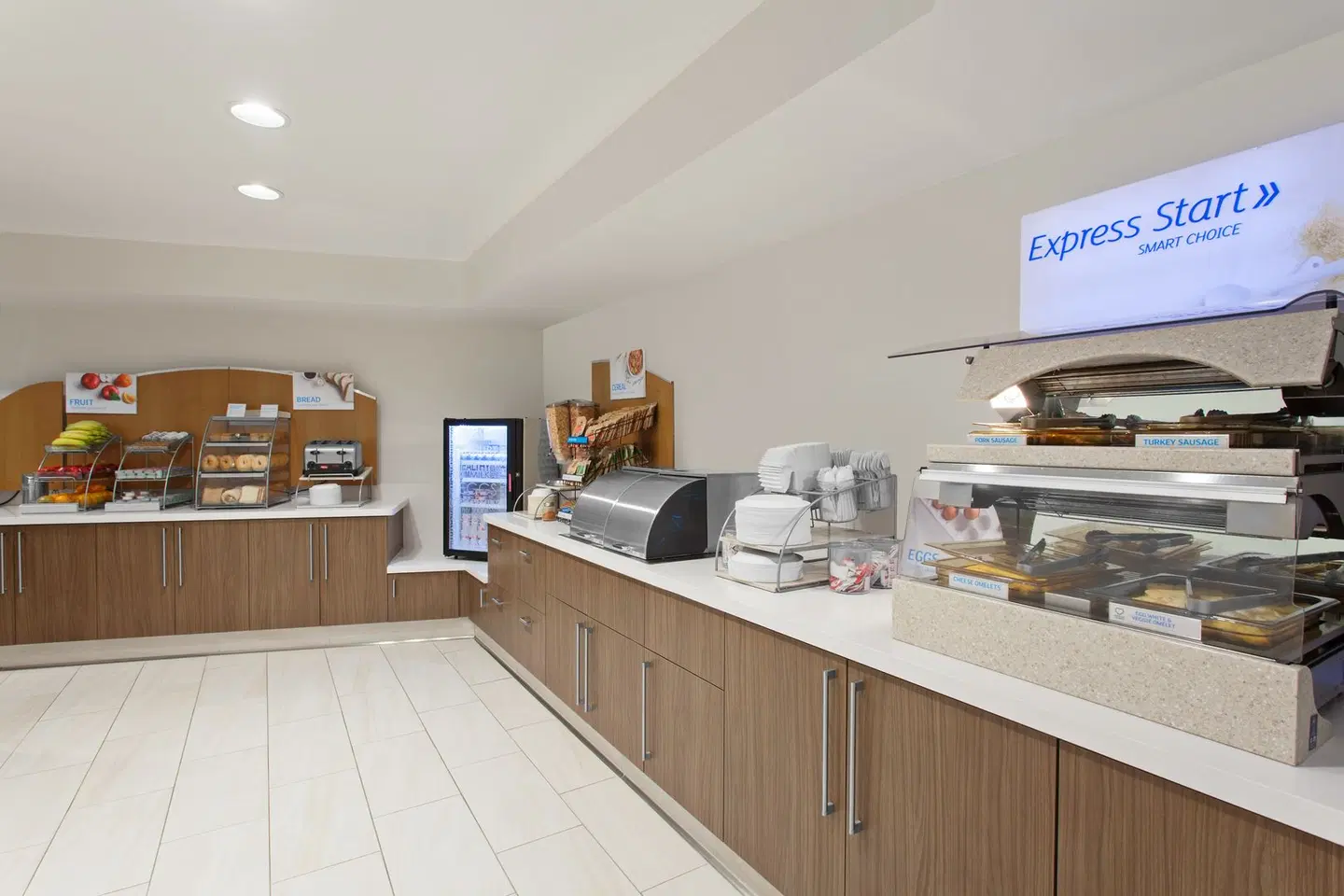 Holiday Inn Express West Los Angeles-Santa Monica by IHG ROOM_EXAMPLE