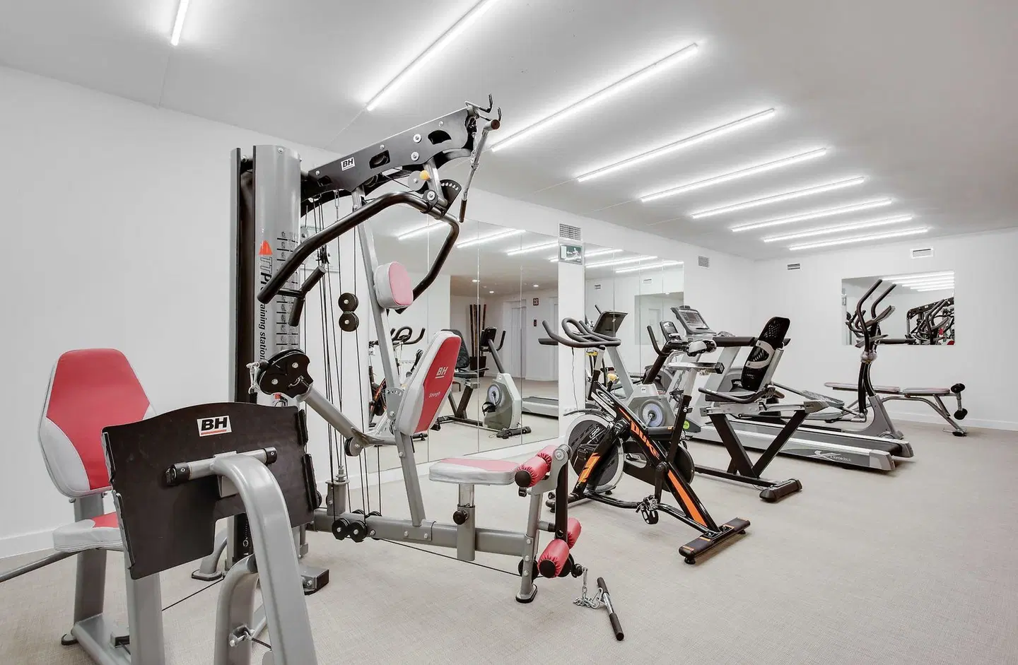 Hotel Augusta Vallès SPORTS_AND_LEISURE