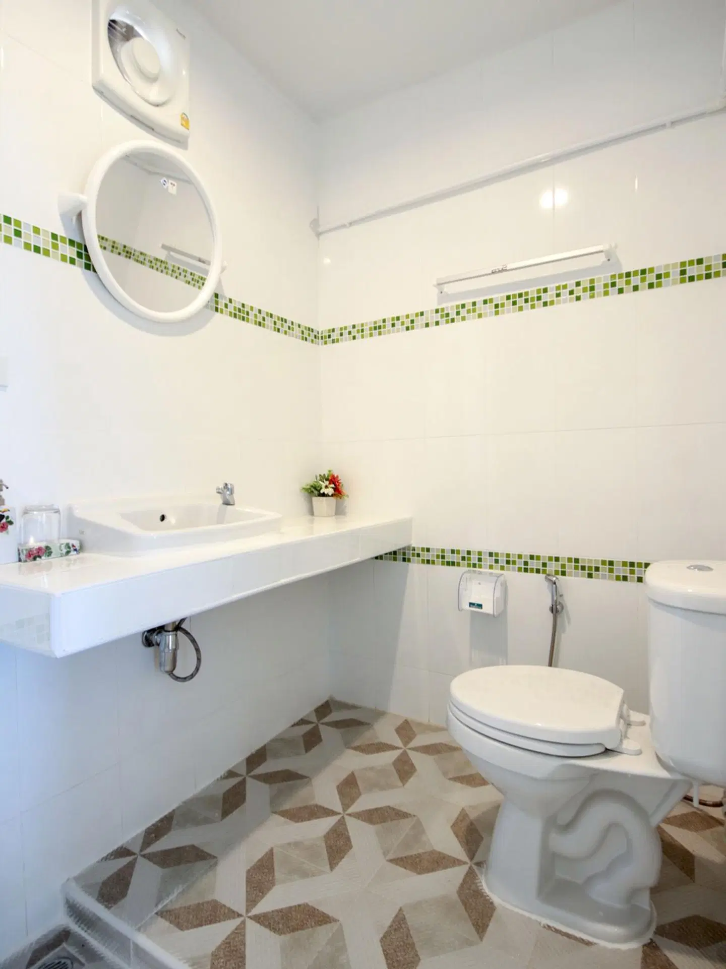 OYO 1085 Ma Lanta House Badezimmer
