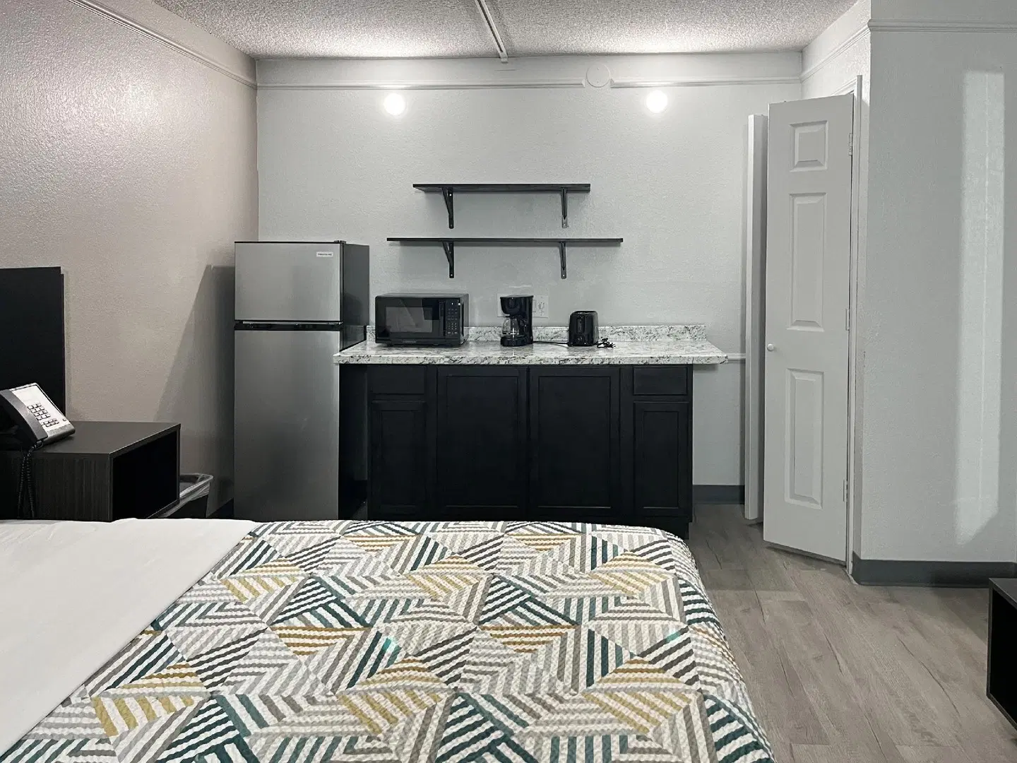 Motel 6 Ventura, CA - Beach ROOM_EXAMPLE