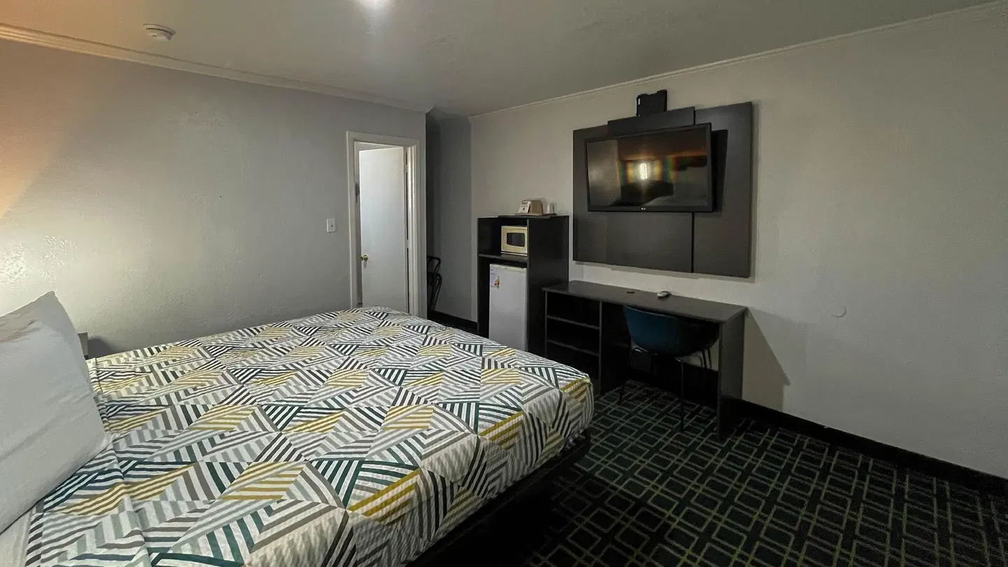 Motel 6 Ventura, CA - Beach ROOM_EXAMPLE