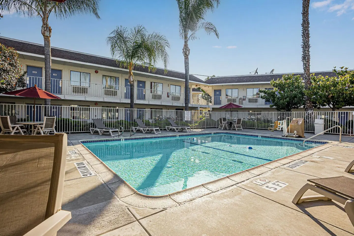 Motel 6 Temecula, CA - Historic Old Town OUTDOOR_POOL