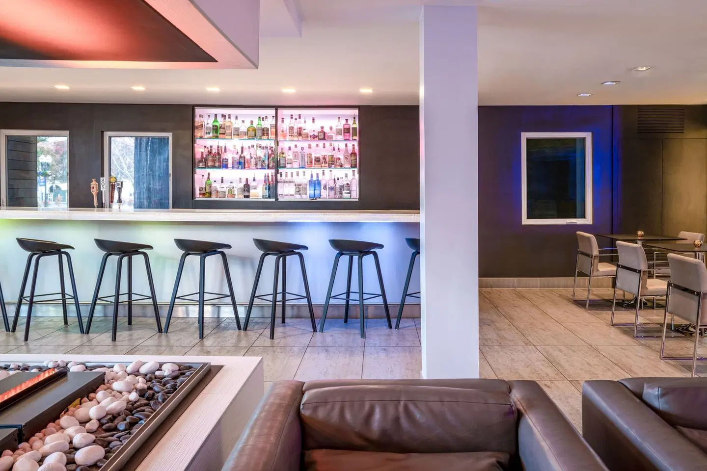 Aloft by Marriott Sunnyvale Bar