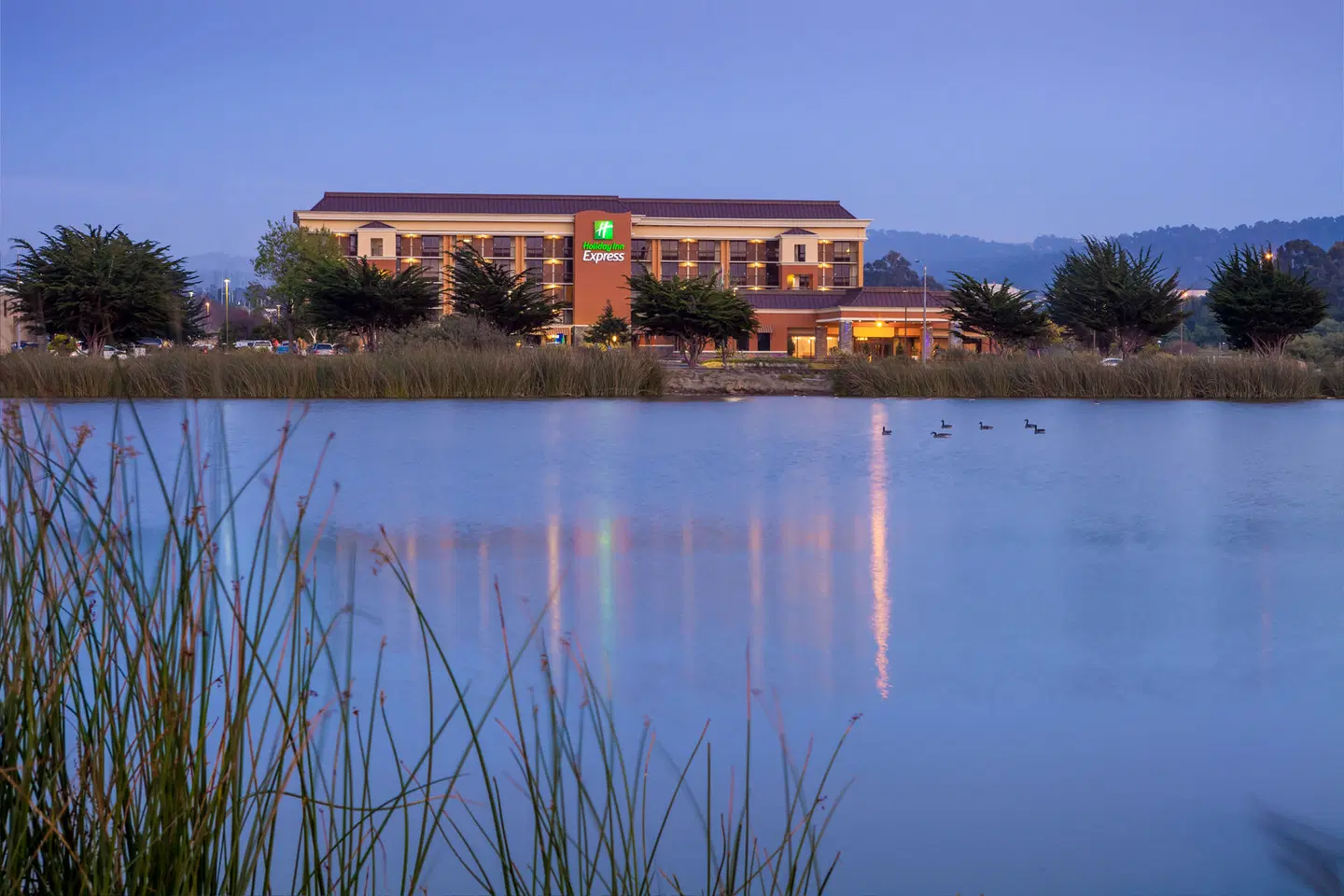 Holiday Inn Express At Monterey Bay by IHG EXTERIOR