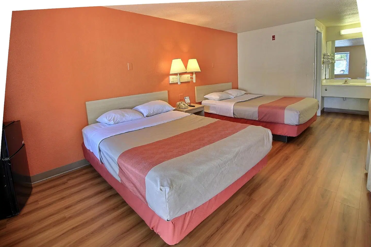 Motel 6 Palm Springs, CA - Downtown ROOM_EXAMPLE