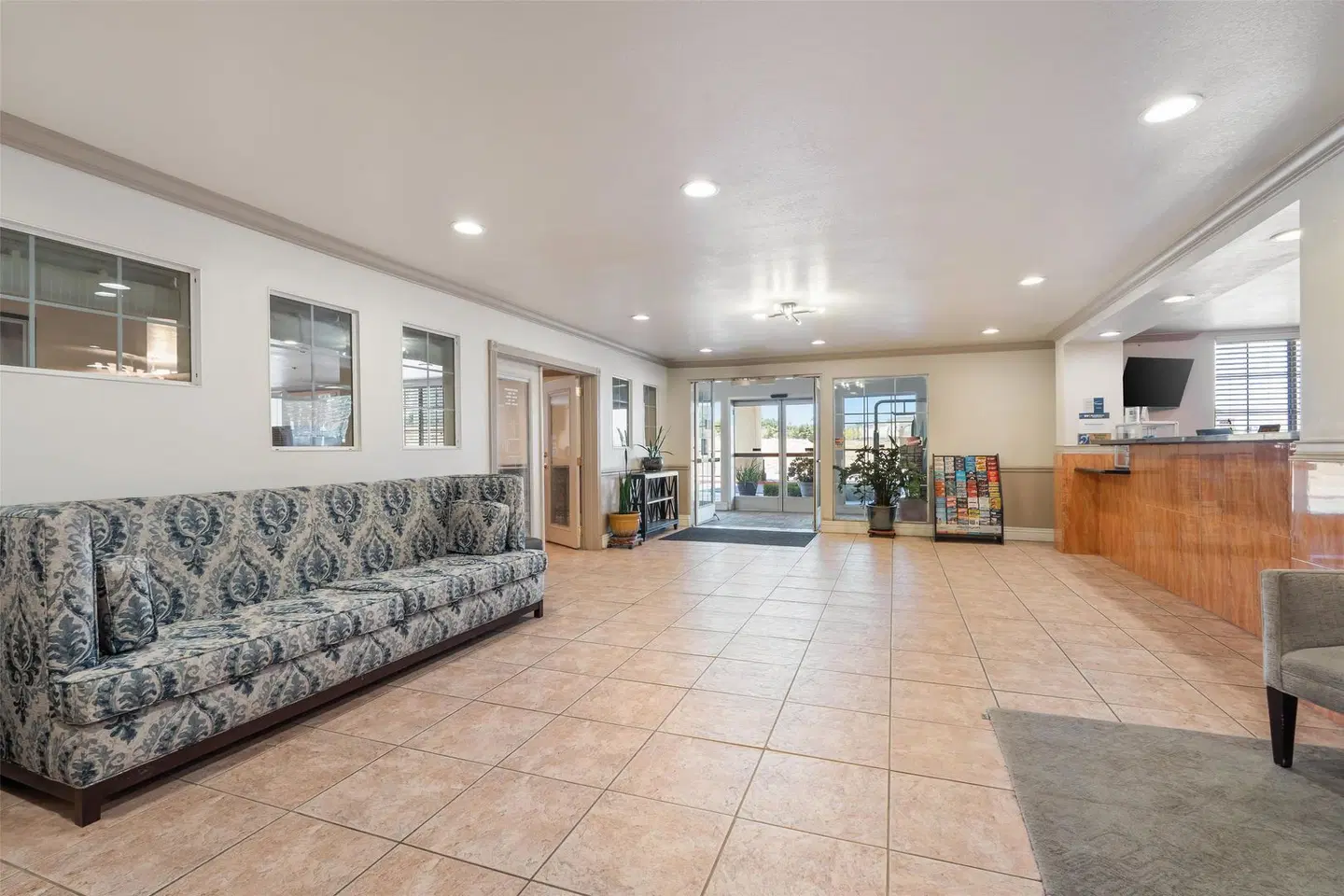 Best Western Plus John Jay Inn & Suites LOUNGE_LOBBY