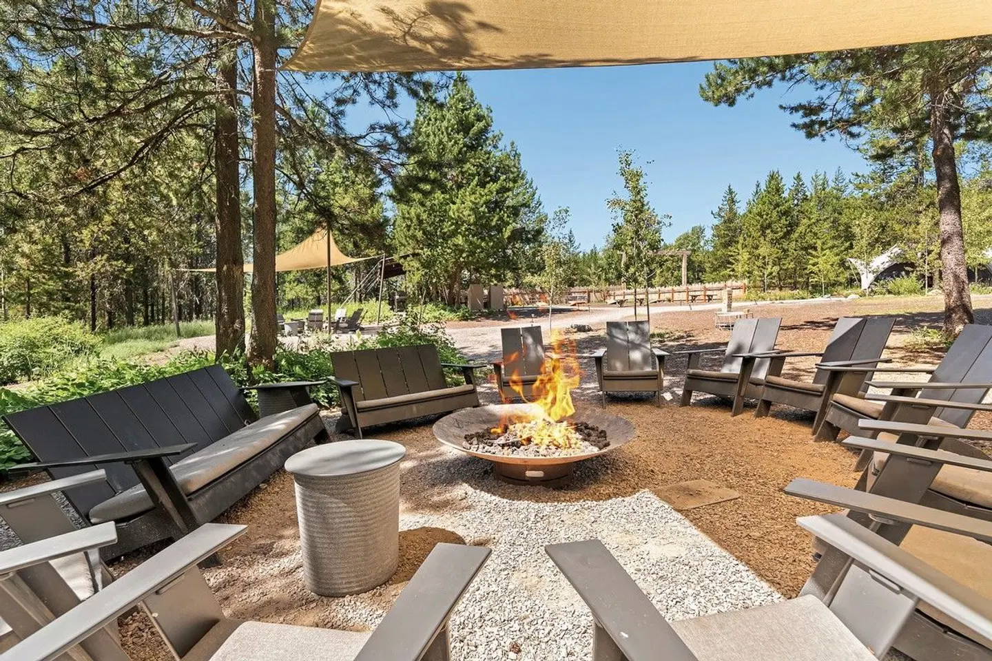 Under Canvas Glacier Terrasse