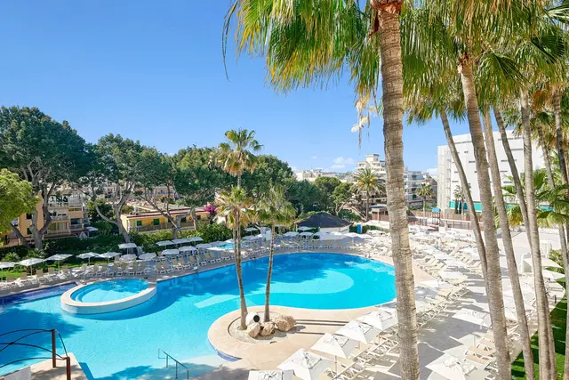 Iberostar Waves Cristina OUTDOOR_POOL