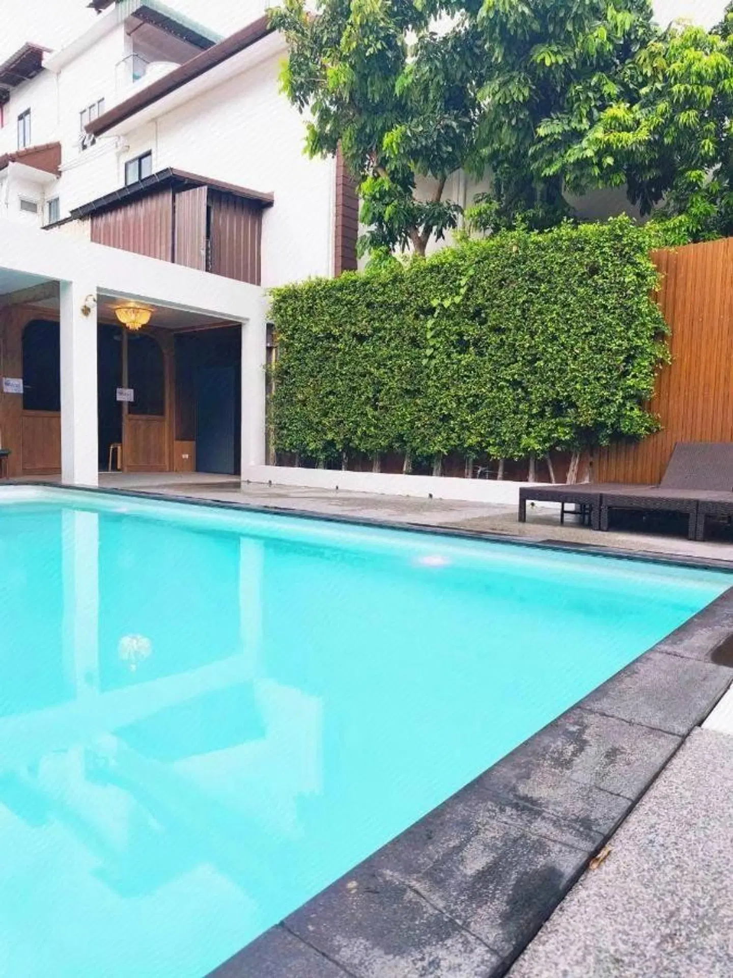 The Wing Lanna Hotel OUTDOOR_POOL
