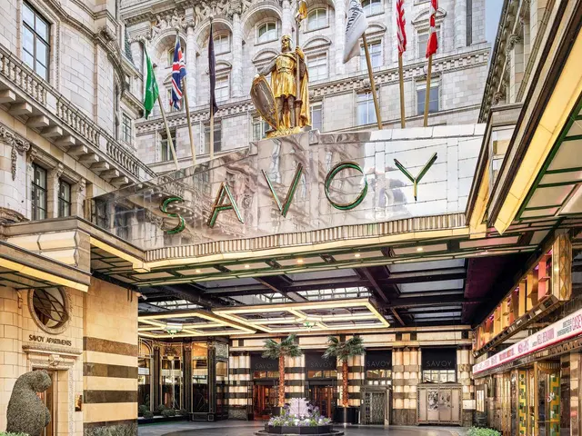 The Savoy LOUNGE_LOBBY