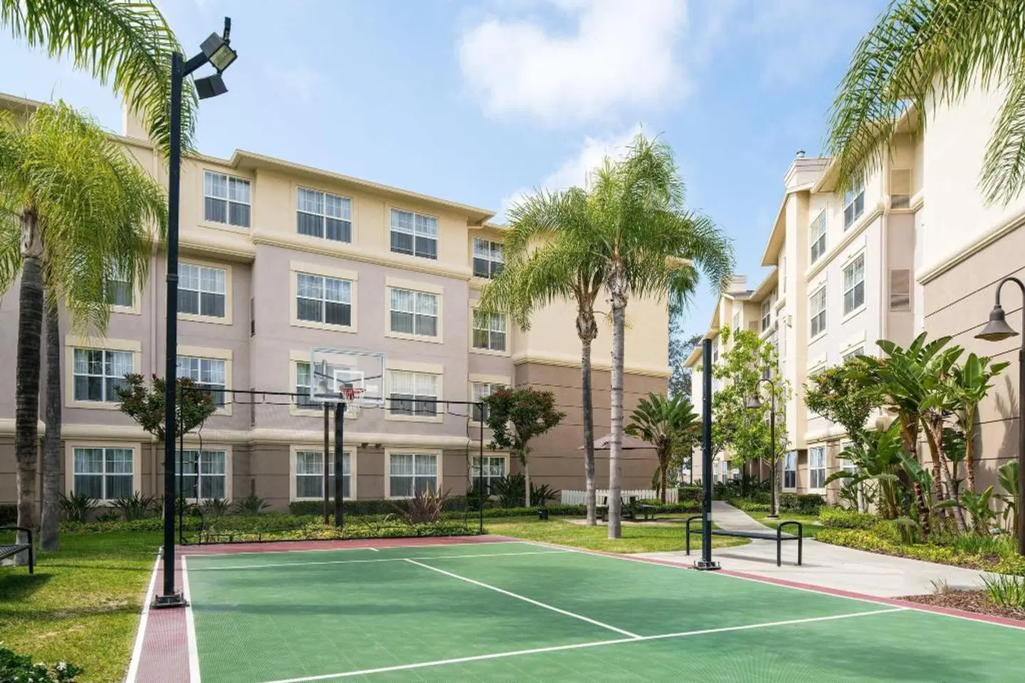 Residence Inn by Marriott Cypress Los Alamitos EXTERIOR