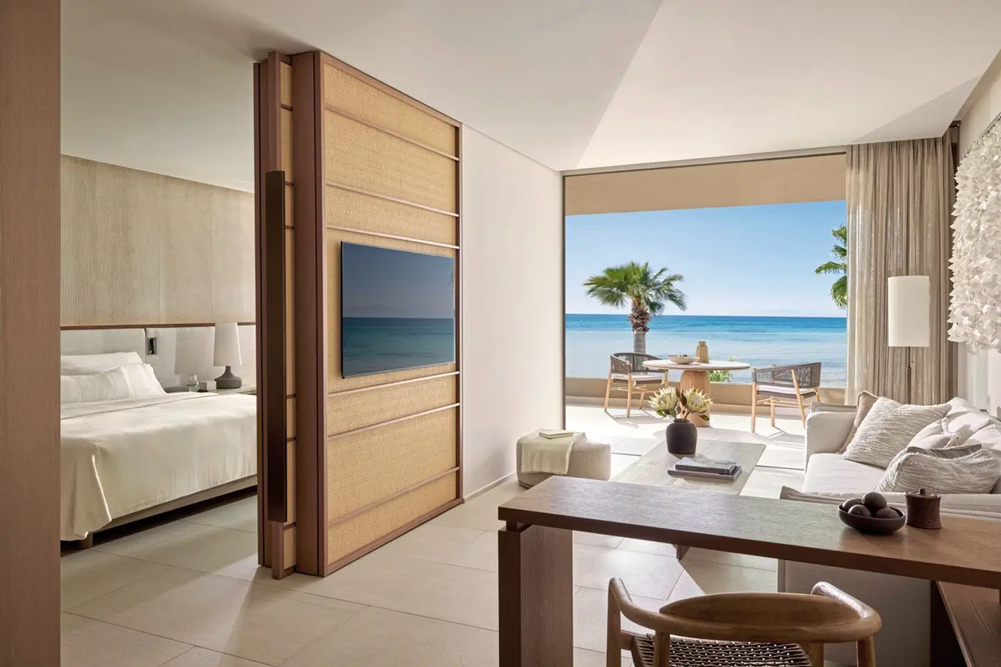 Sani Asterias ROOM_EXAMPLE