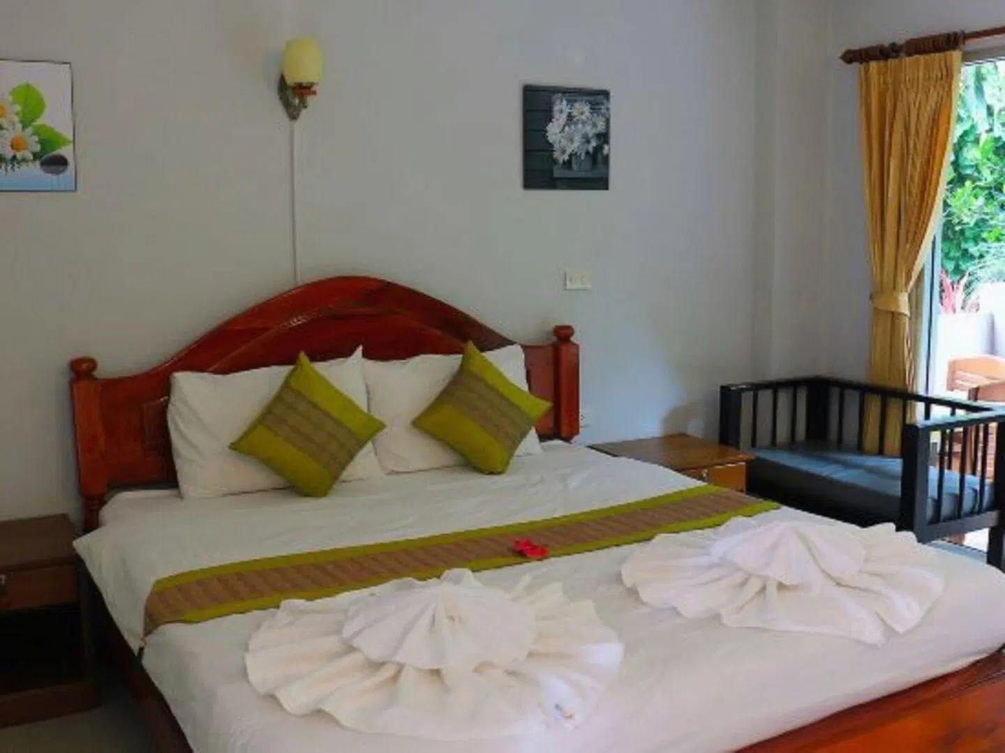 Sri Chada Hotel ROOM_EXAMPLE