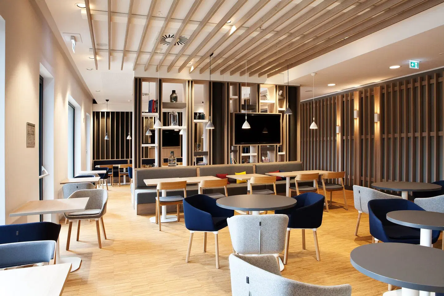 Holiday Inn Express Trier by IHG Bar