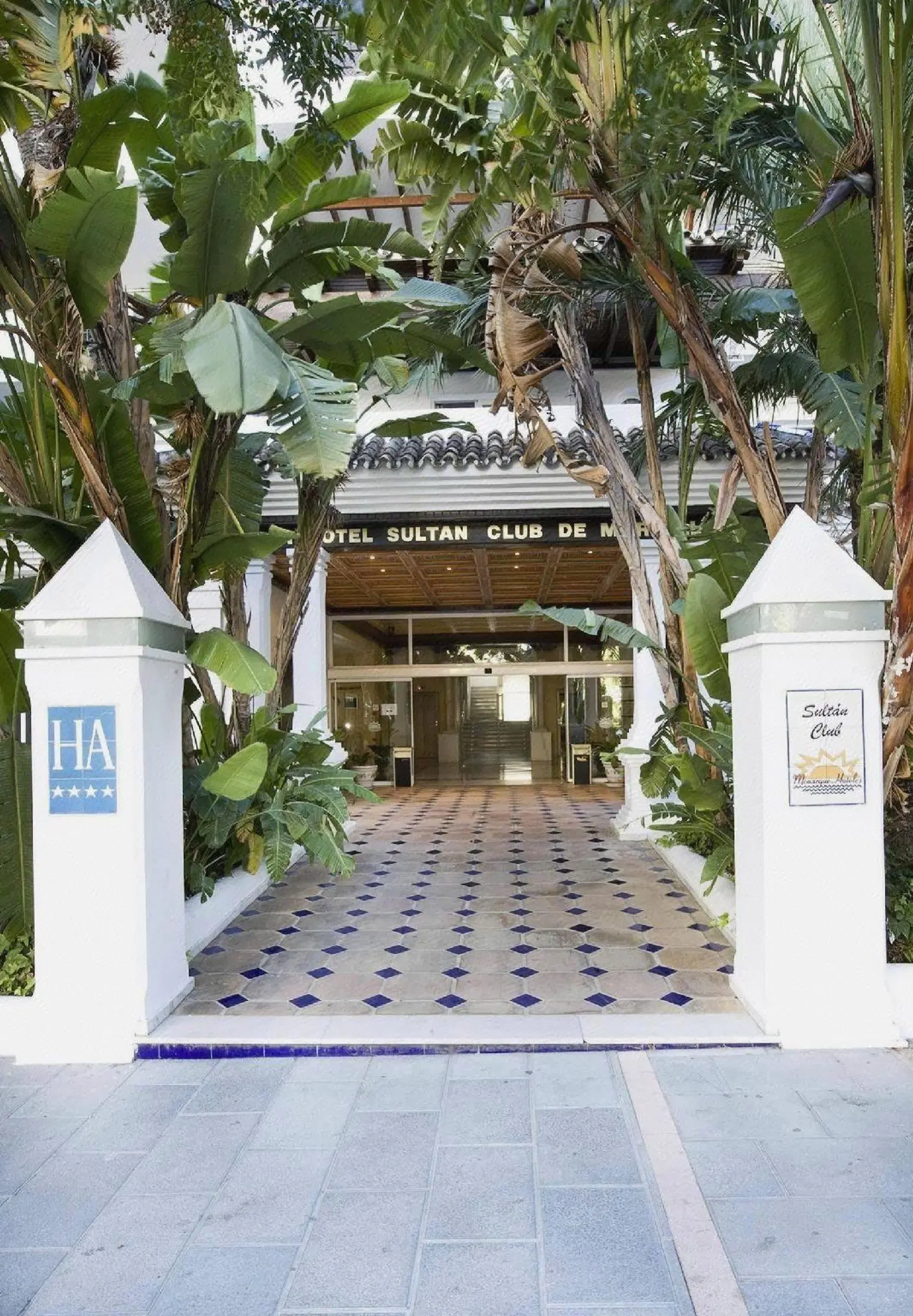 Aparthotel Monarque Sultán EXTERIOR