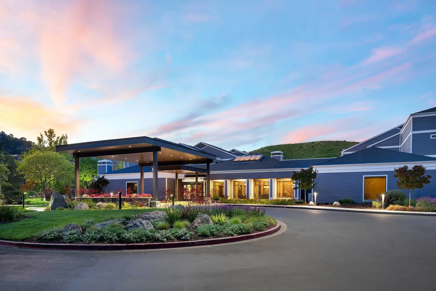 Courtyard by Marriott San Francisco Larkspur Landing/Marin County EXTERIOR