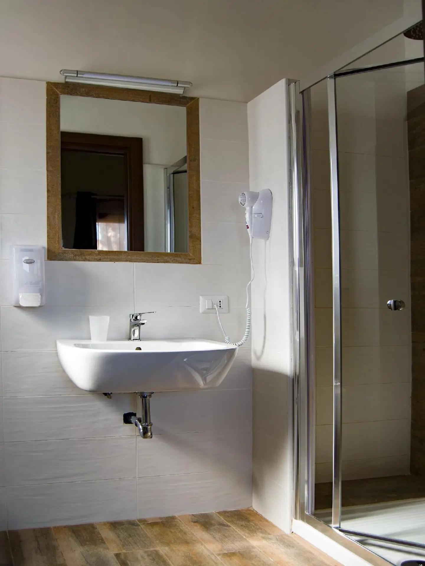 Sleep n Go Hotel Badezimmer