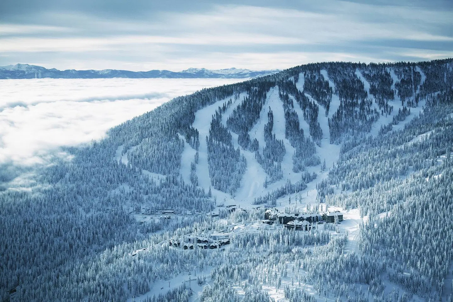 The Ritz-Carlton, Lake Tahoe LANDSCAPE