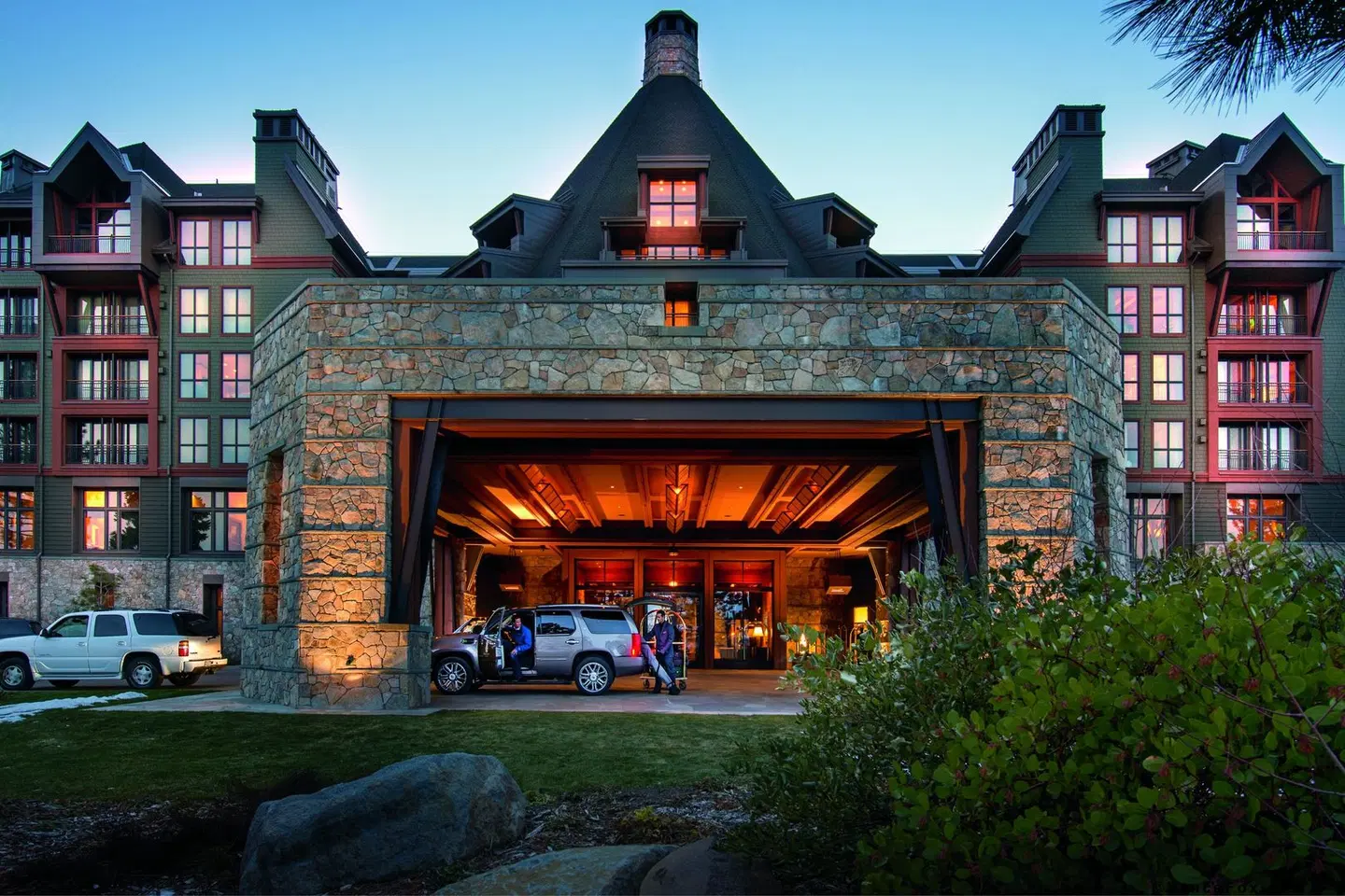 The Ritz-Carlton, Lake Tahoe EXTERIOR