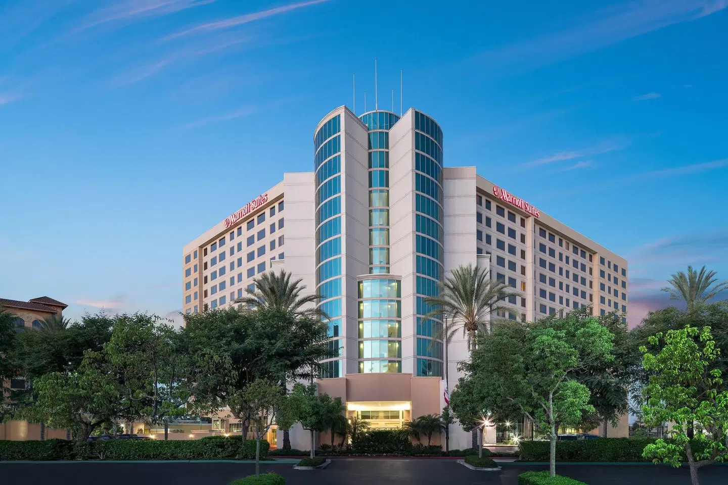 Anaheim Marriott Suites EXTERIOR