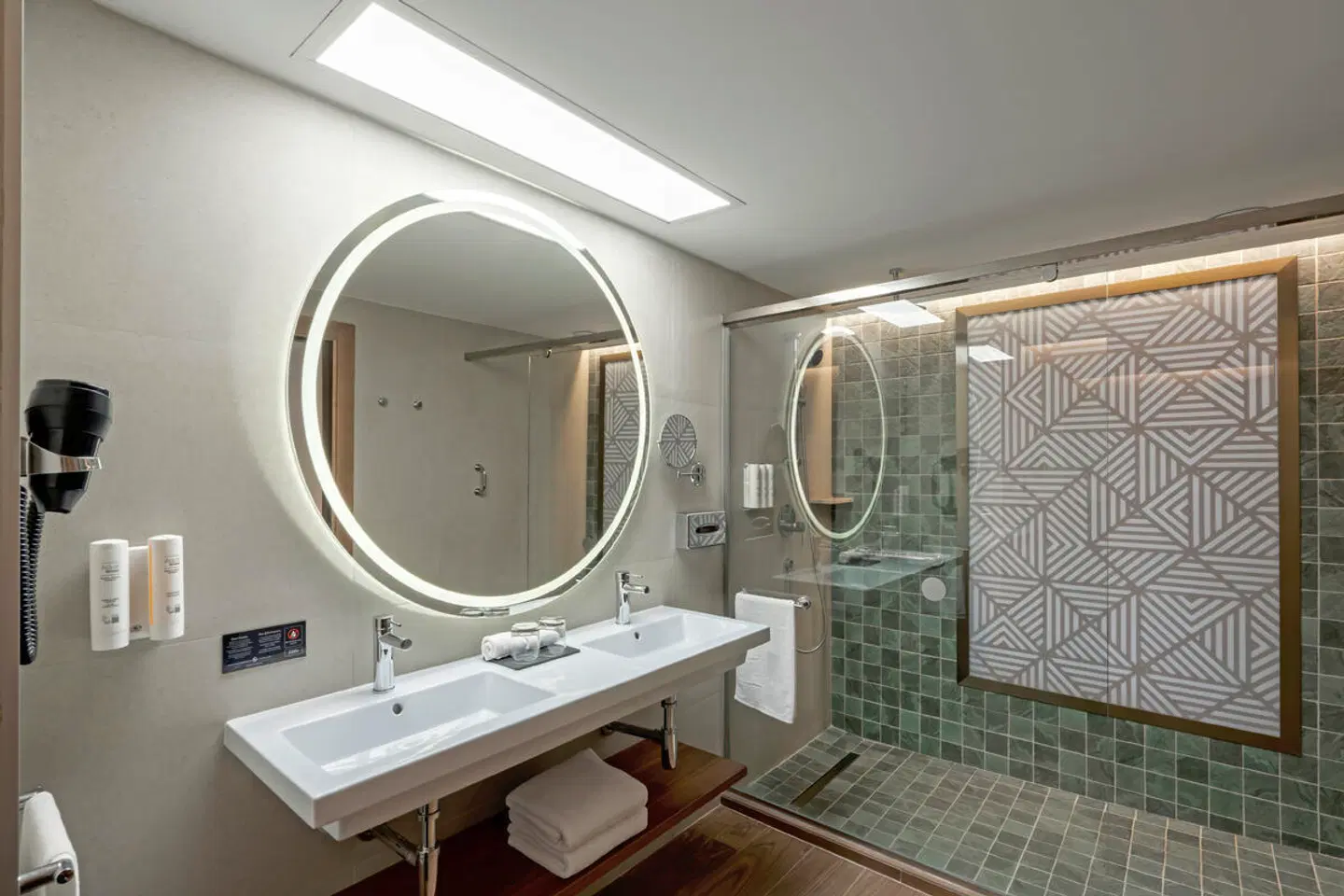Riu Palace Phuket Badezimmer