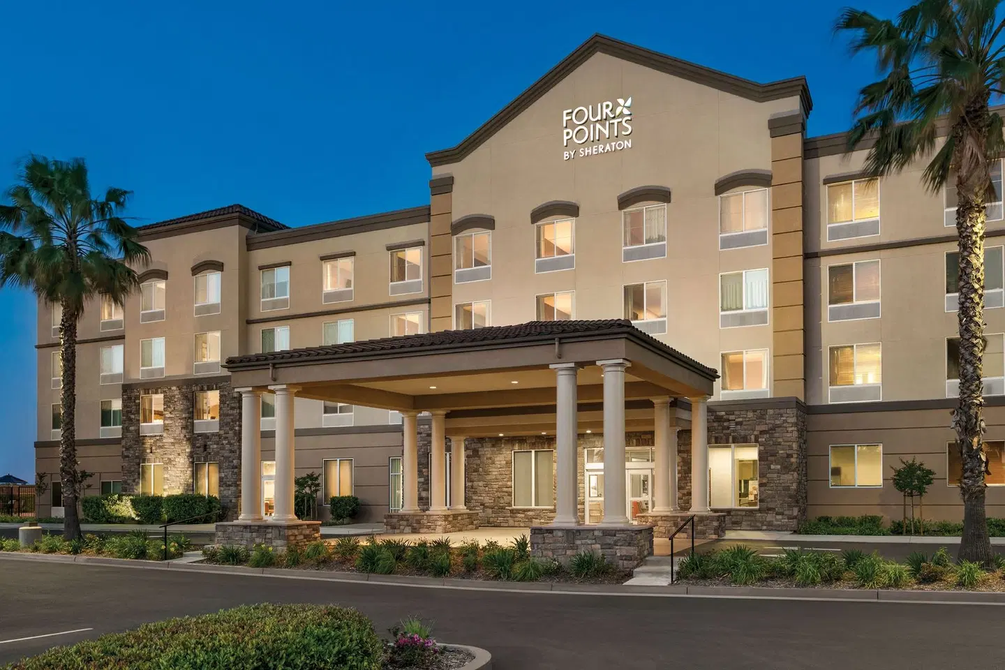 Four Points by Sheraton Sacramento Airport EXTERIOR