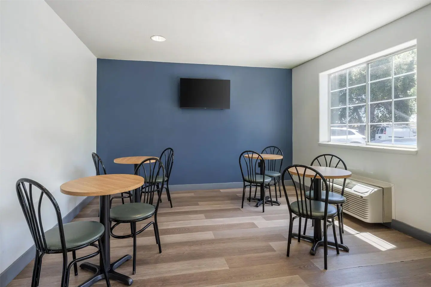 SureStay by Best Western Sacramento South Natomas Bar