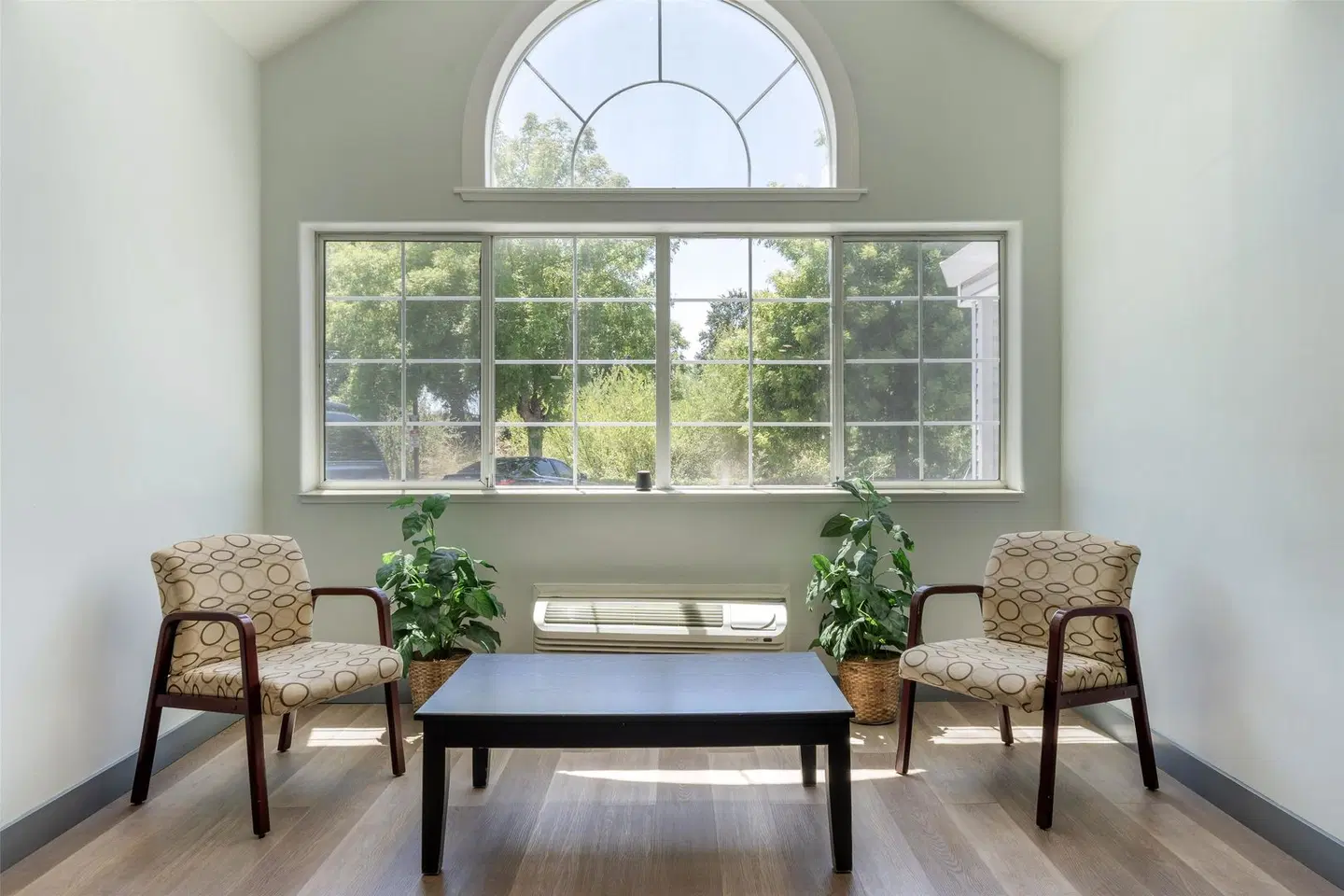 SureStay by Best Western Sacramento South Natomas ROOM_EXAMPLE