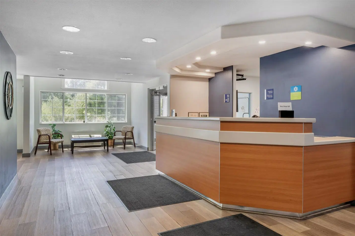SureStay by Best Western Sacramento South Natomas LOUNGE_LOBBY