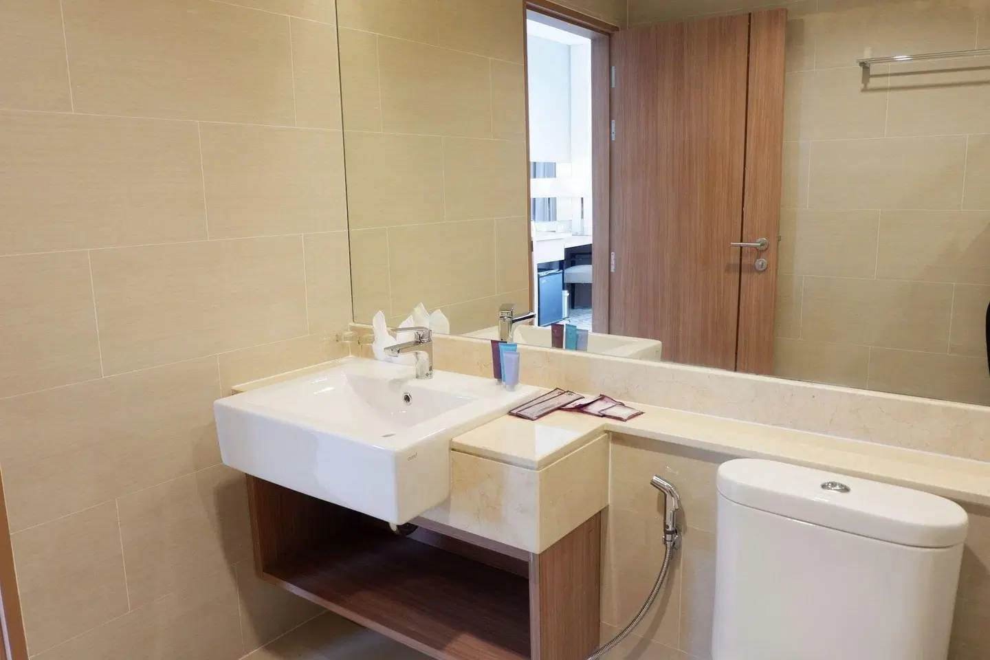 Grand Fortune Hotel Nakhon Si Thammarat Badezimmer