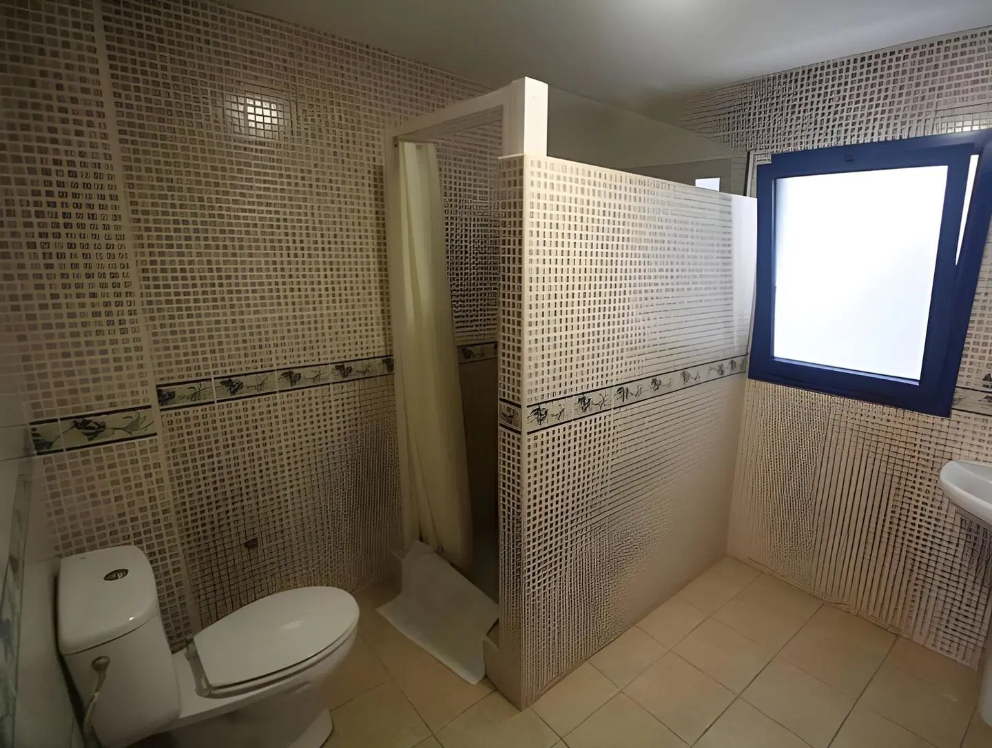 Pensión Magec Badezimmer