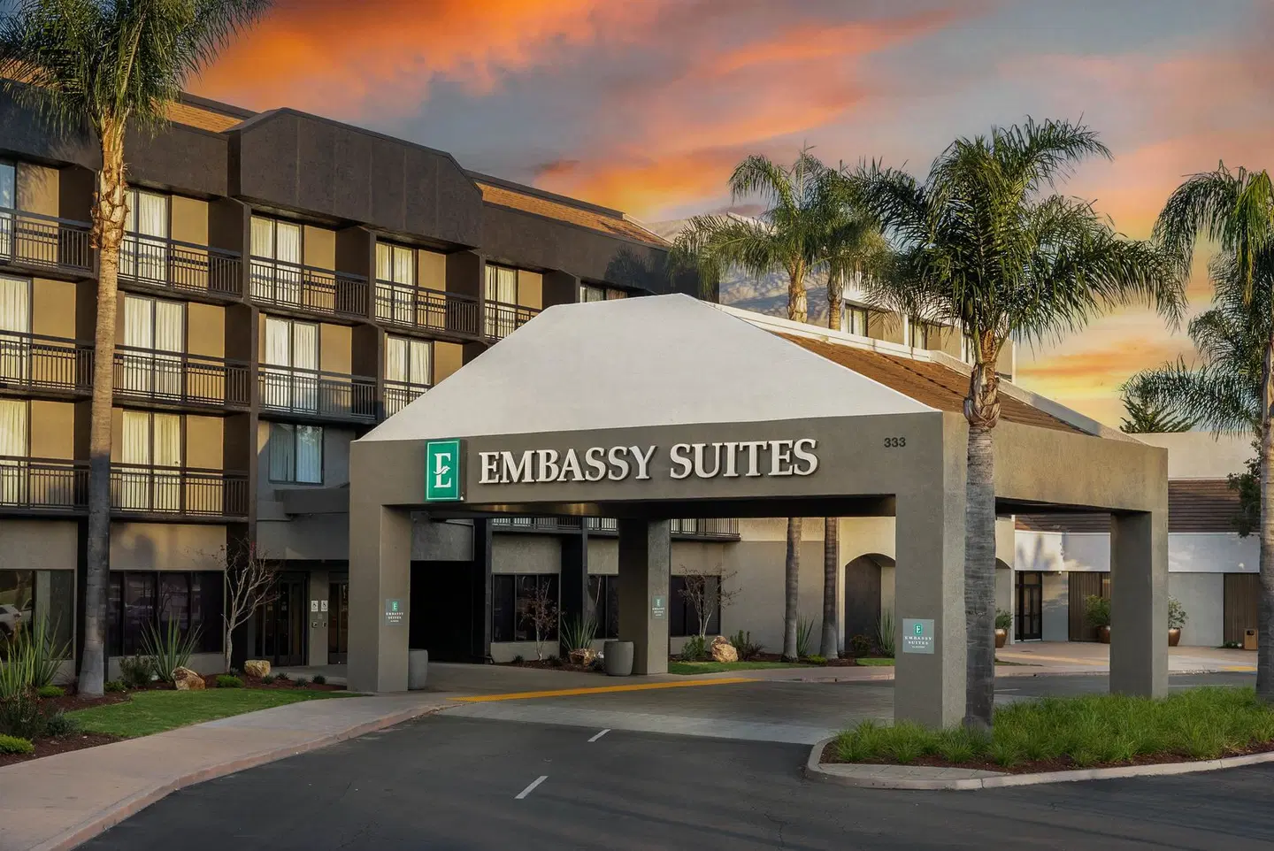 Embassy Suites by Hilton San Luis Obispo EXTERIOR