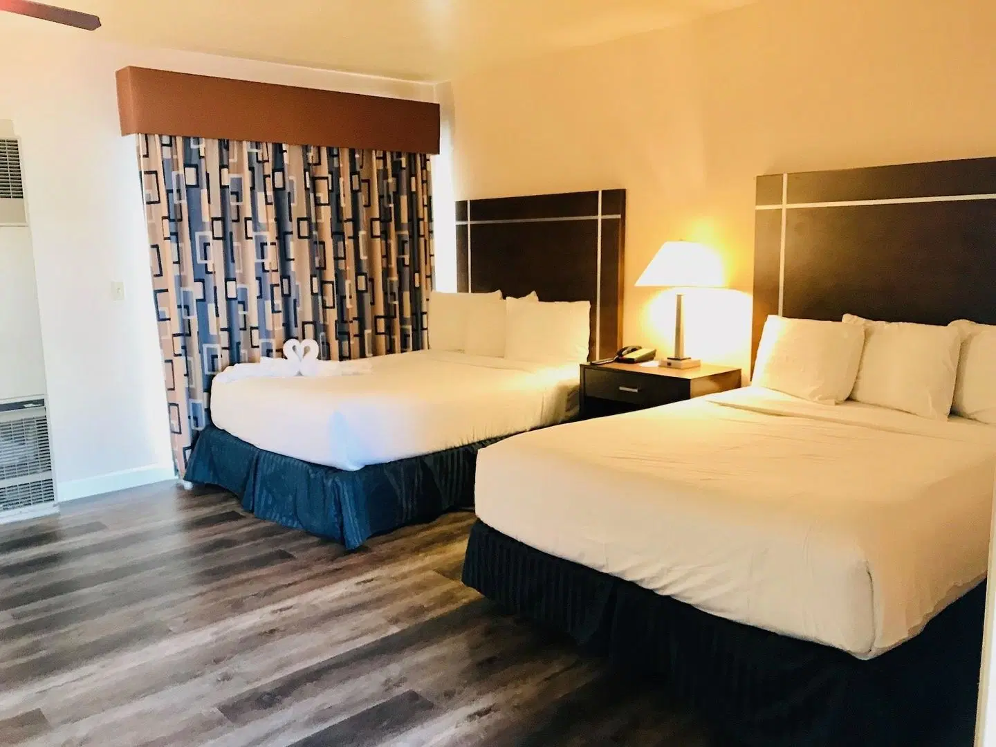 Harbor House Inn ROOM_EXAMPLE