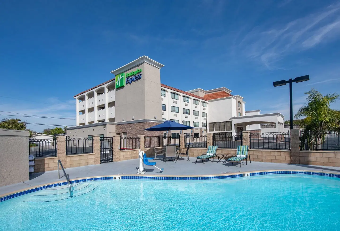 Holiday Inn Express San Diego South-National City by IHG EXTERIOR
