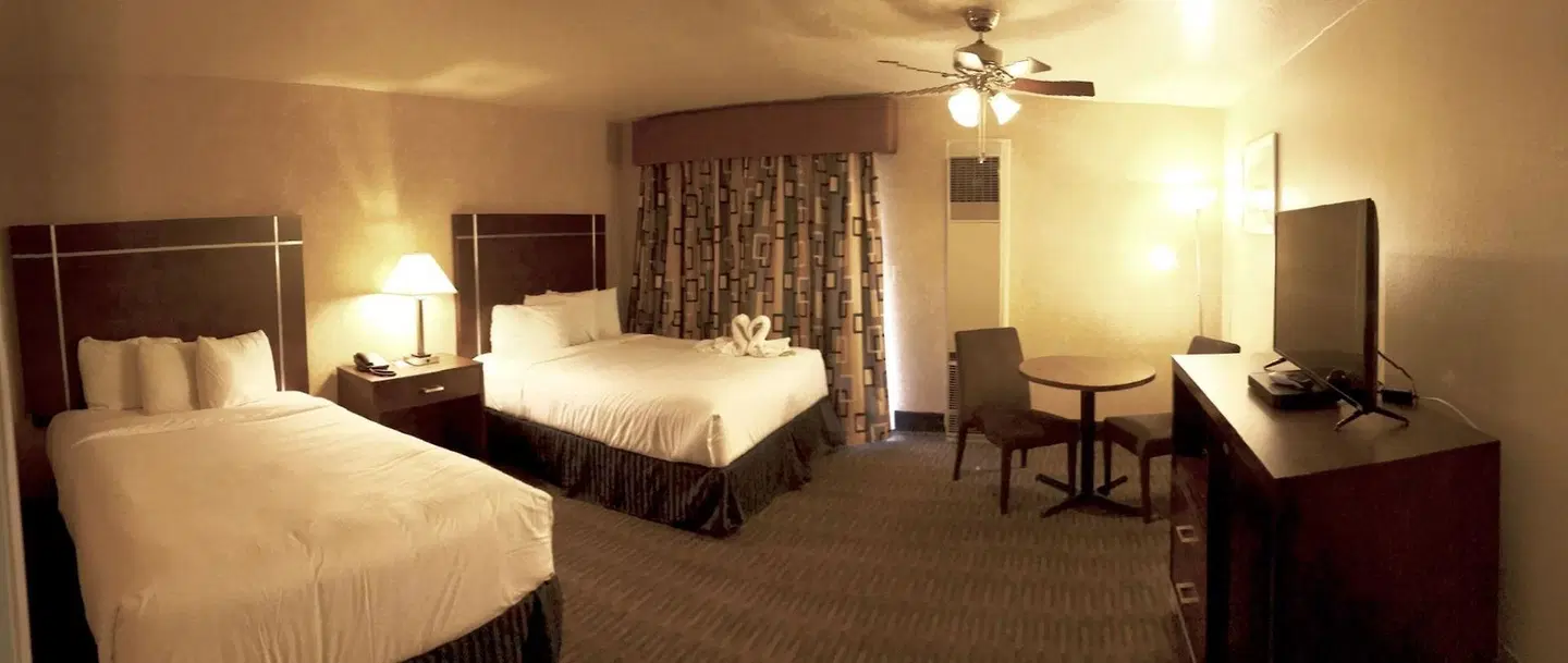 Harbor House Inn ROOM_EXAMPLE