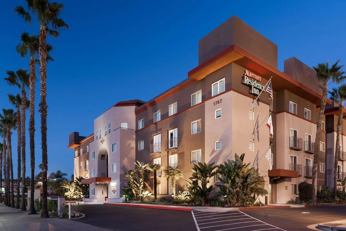 Residence Inn by Marriott San Diego Downtown EXTERIOR