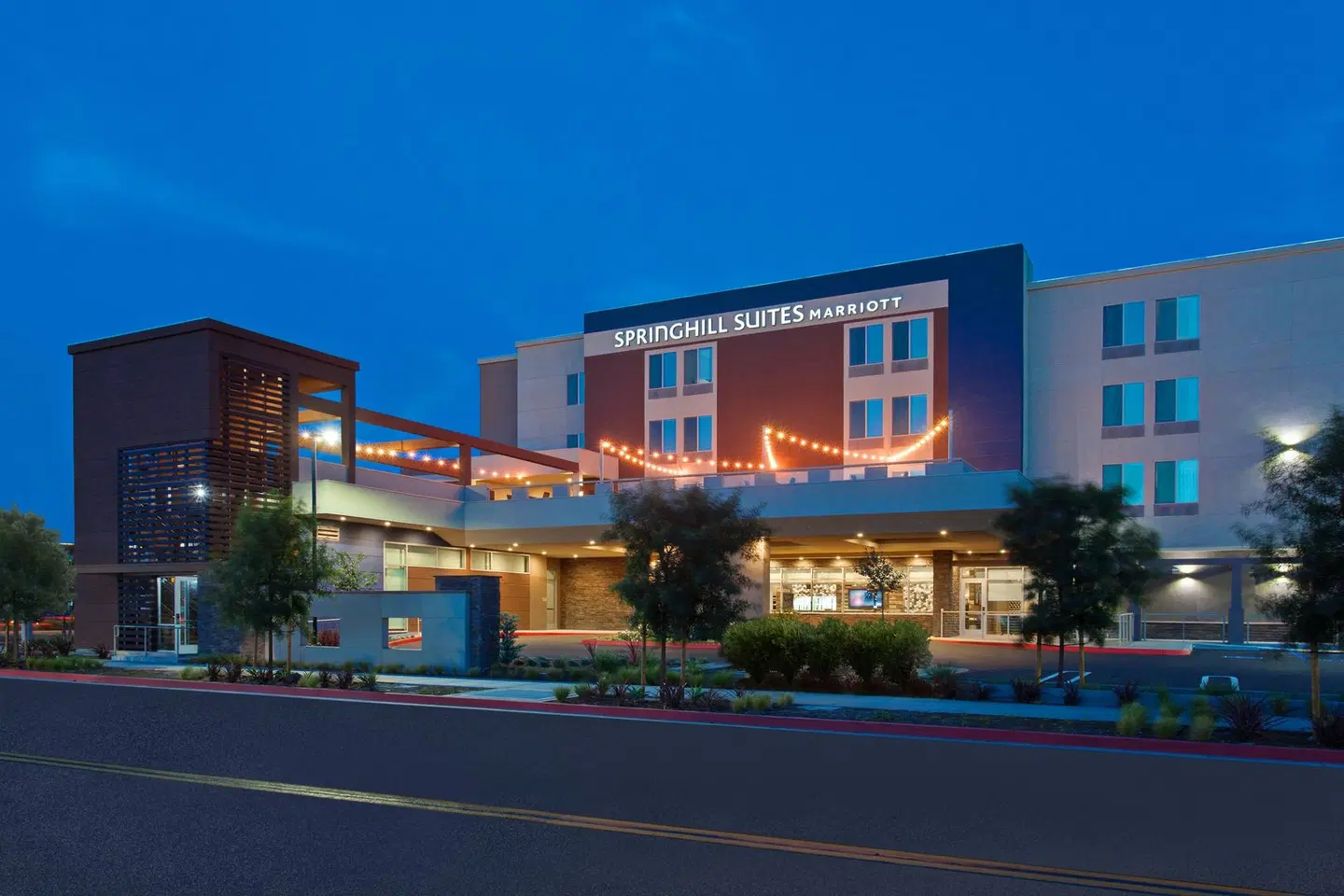SpringHill Suites by Marriott Huntington Beach Orange County EXTERIOR