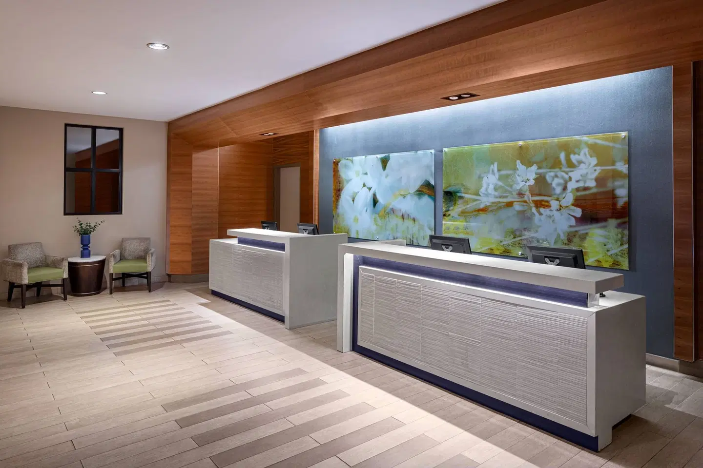 Delta Hotels by Marriott Anaheim Garden Grove Bar