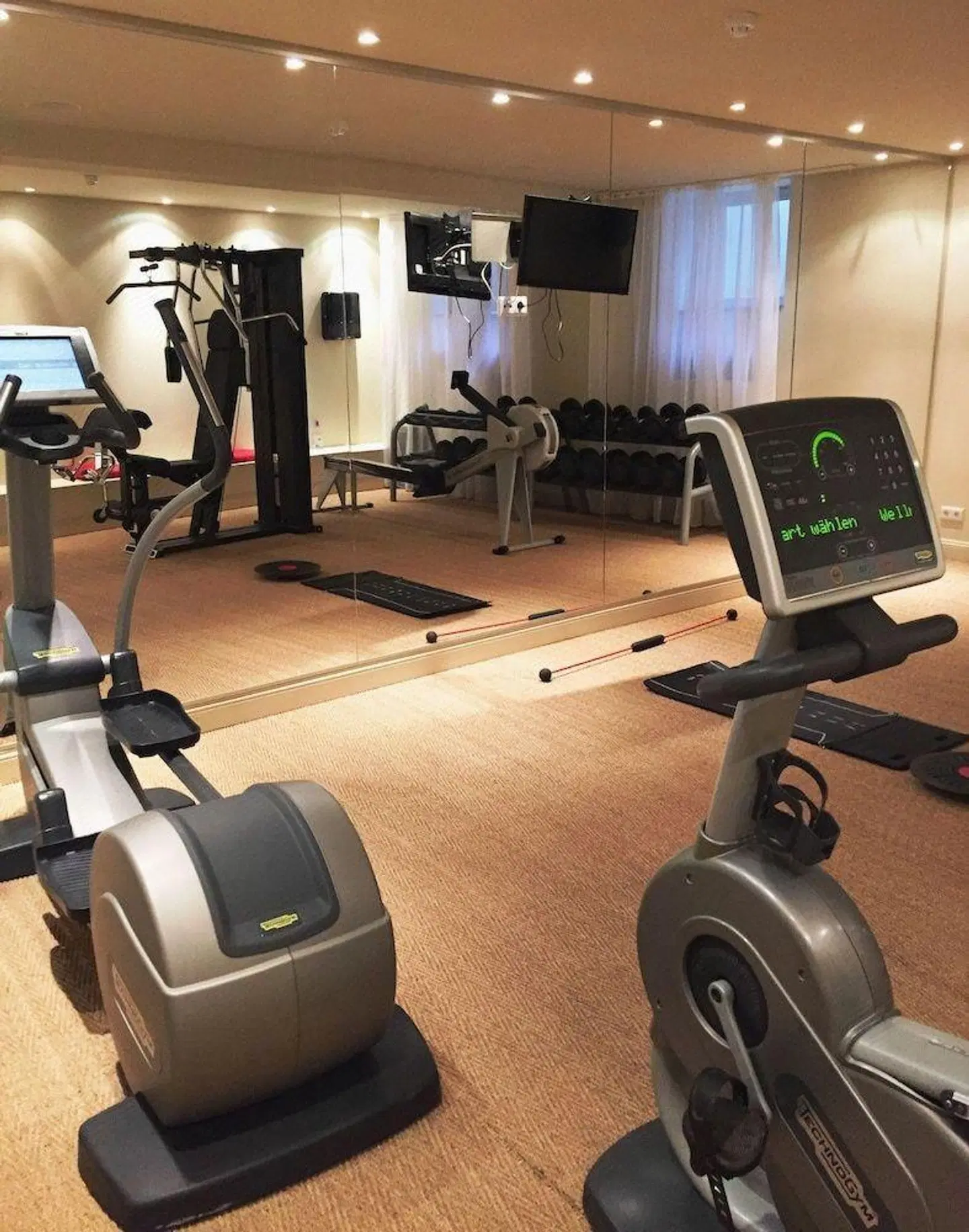 mondrian suites berlin checkpoint charlie SPORTS_AND_LEISURE