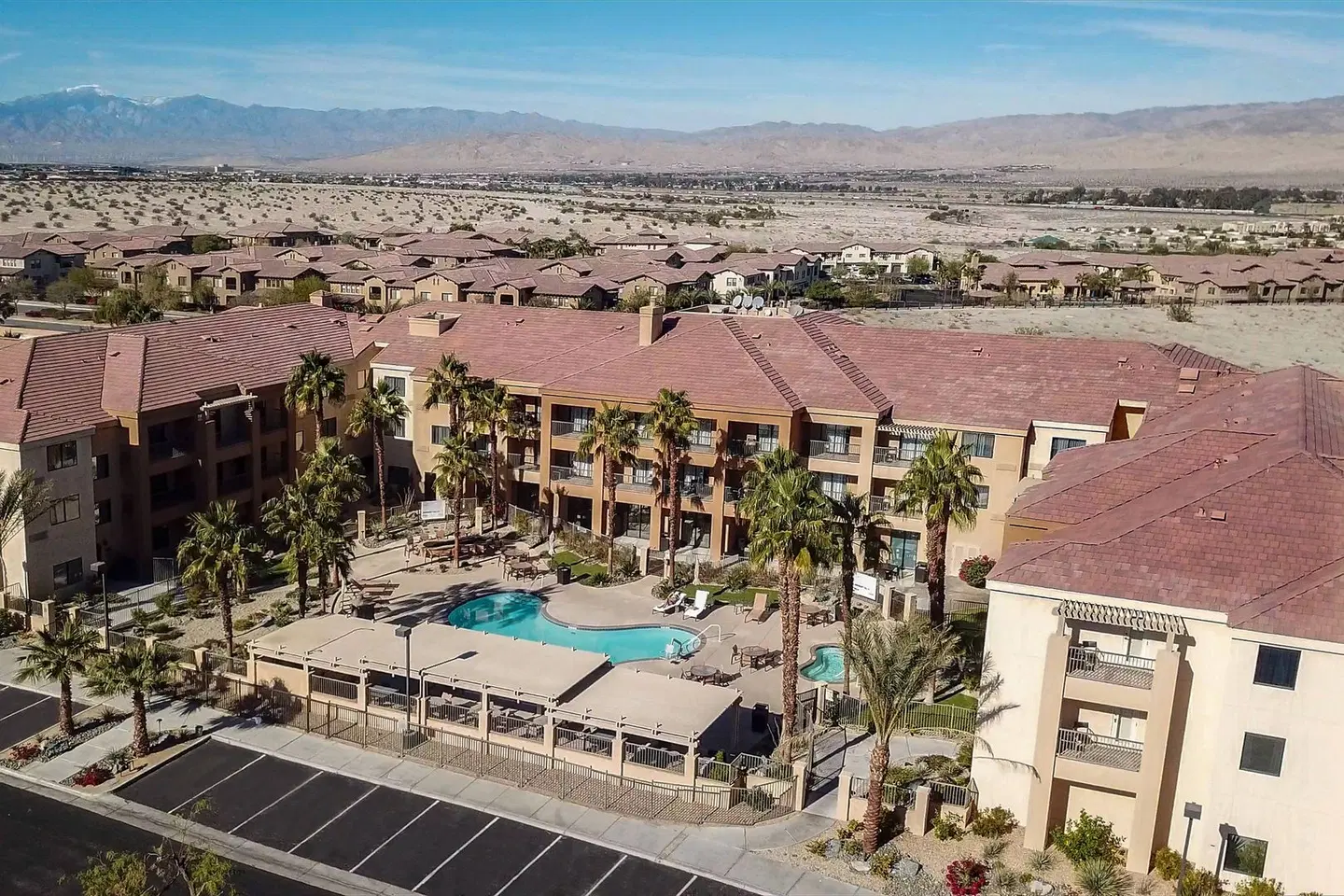 Courtyard by Marriott Palm Desert OUTDOOR_POOL