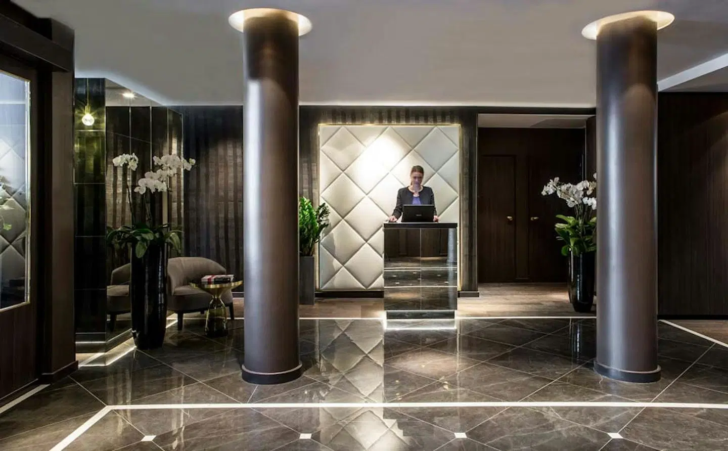Le Parisis LOUNGE_LOBBY