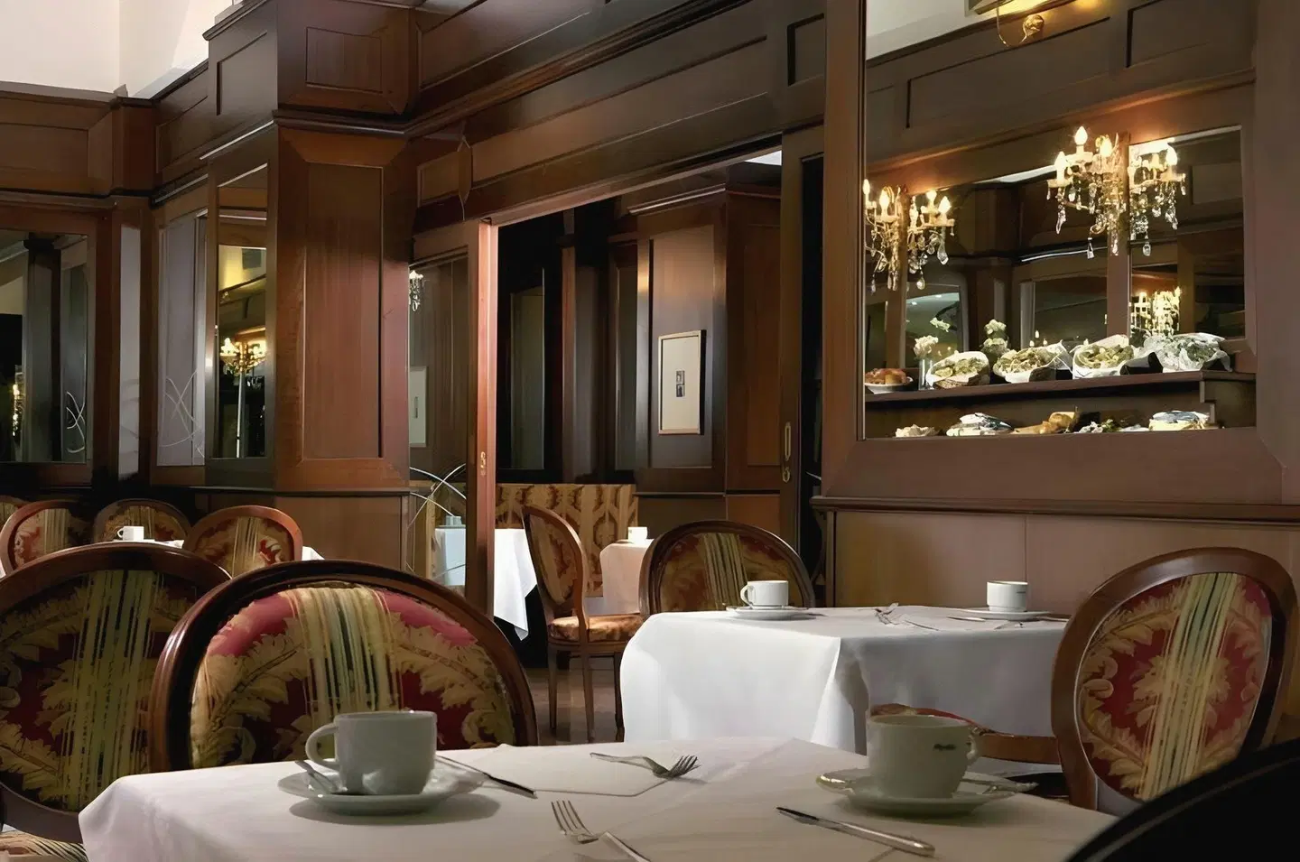 Mythos Restaurant