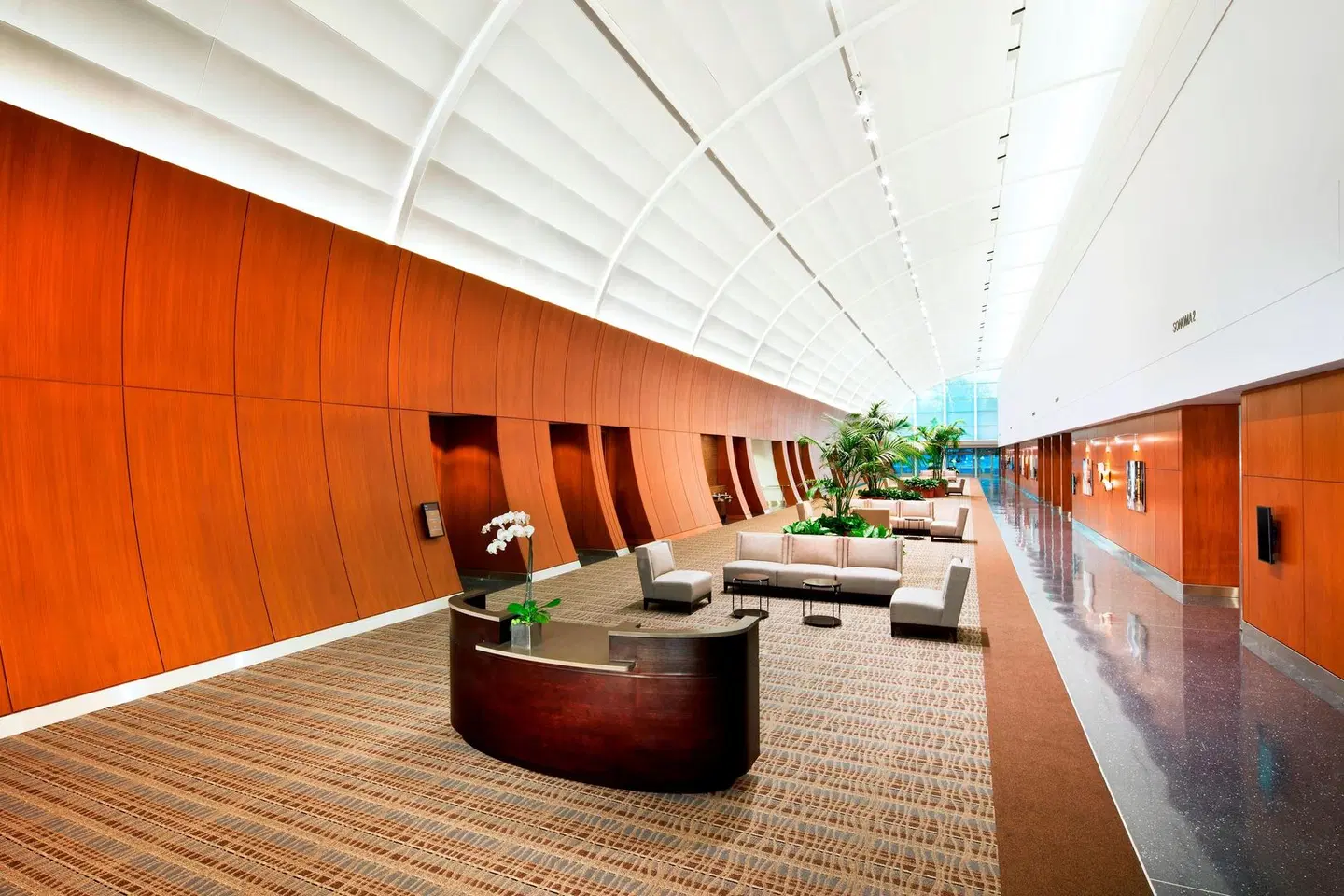 Sheraton Fairplex Hotel & Conference Center LOUNGE_LOBBY