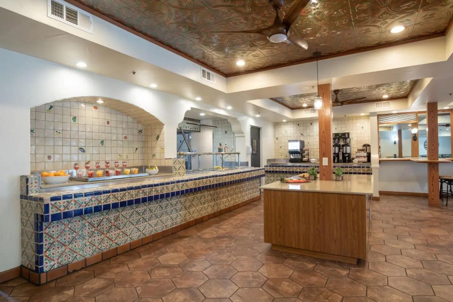 Oxford Suites Pismo Beach Bar