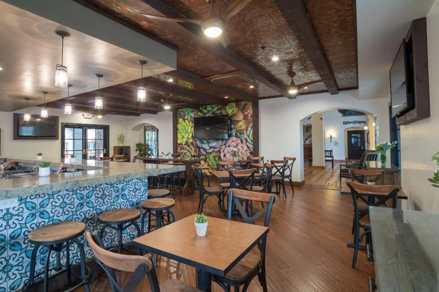 Oxford Suites Pismo Beach Restaurant