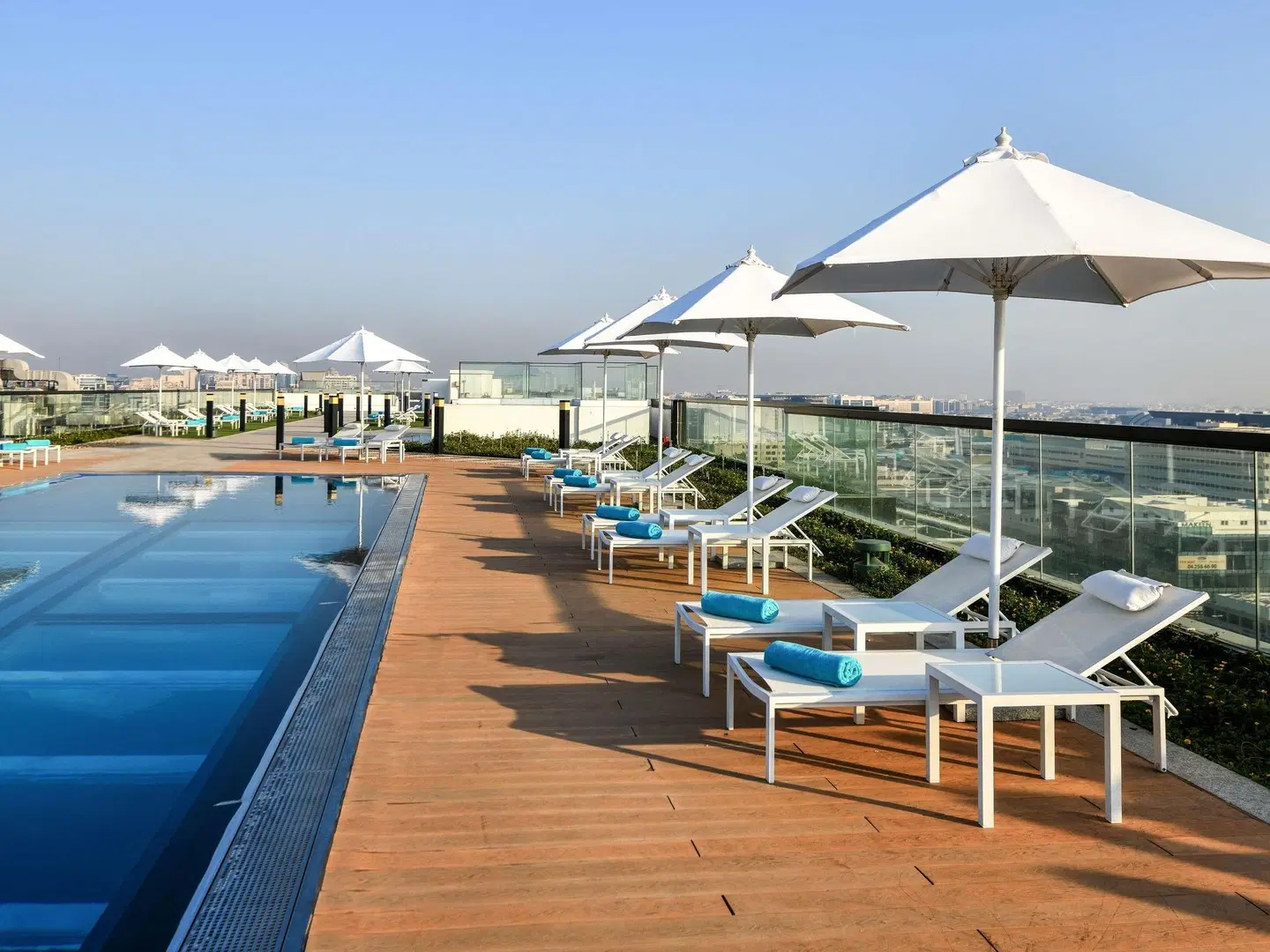 Grand Mercure Dubai City OUTDOOR_POOL