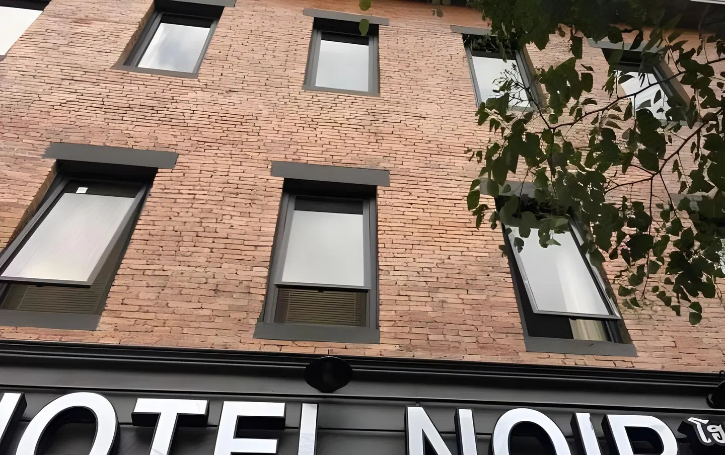 Hotel Noir EXTERIOR
